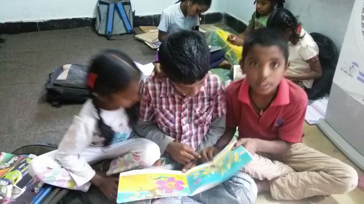 Founders with the first students - 2014-15